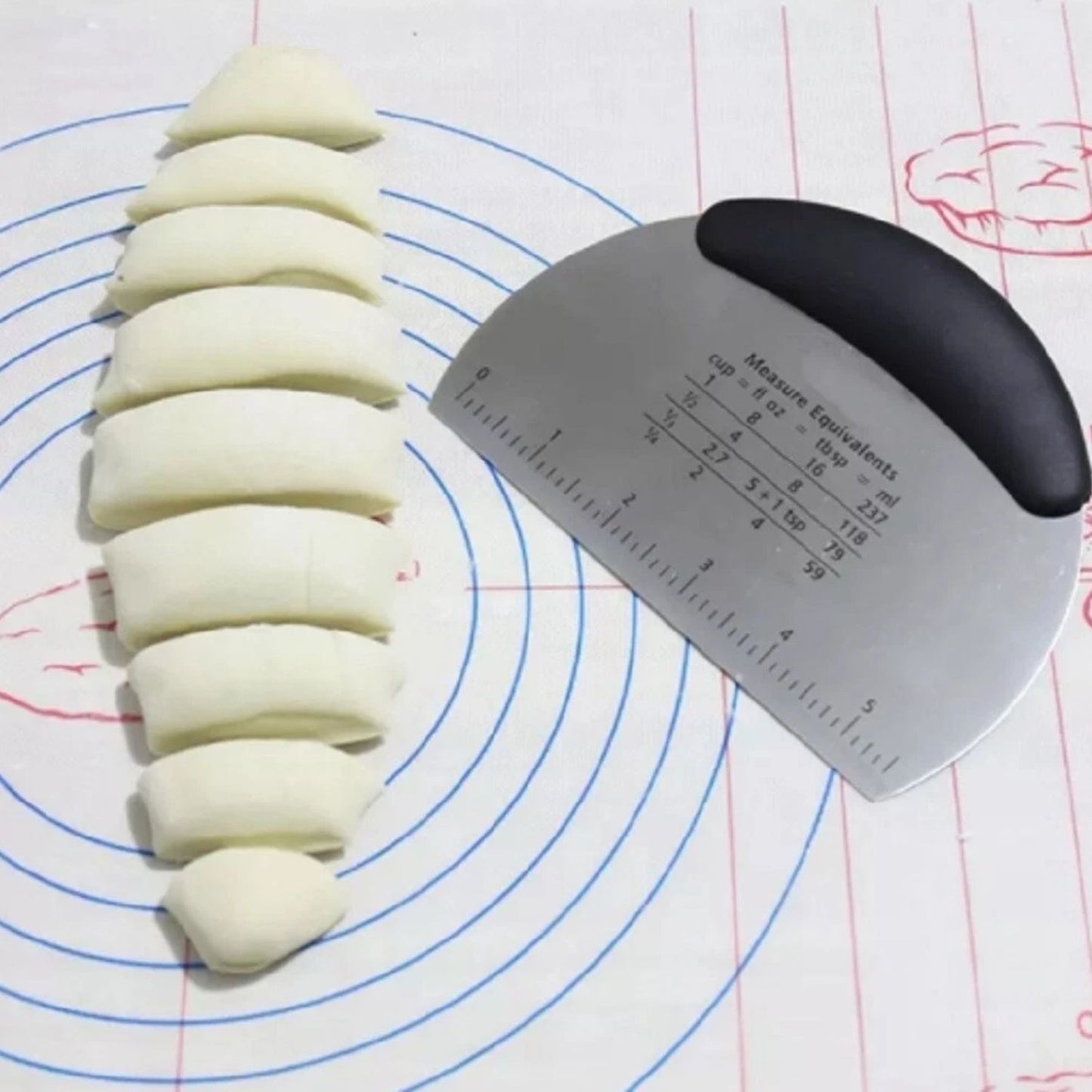 Home Collection Stainless Steel Dough Scraper Cutter with Handle