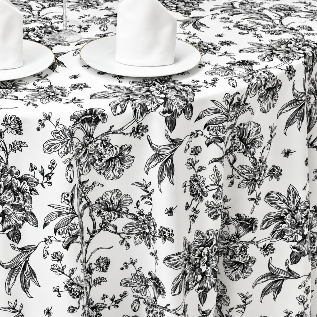 Home Collection Polyester Round Tablecloth 120 Inch