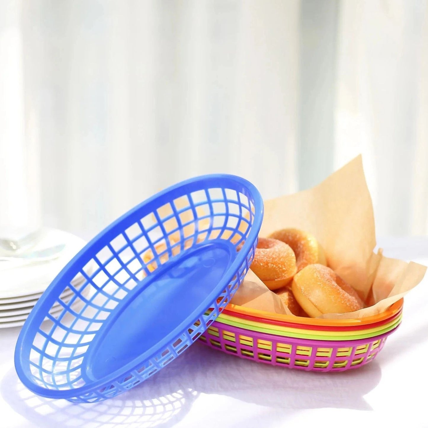 Home Collection Pack of 6 Assorted Oval Plastic Food Baskets with 50 Wax Paper Liners
