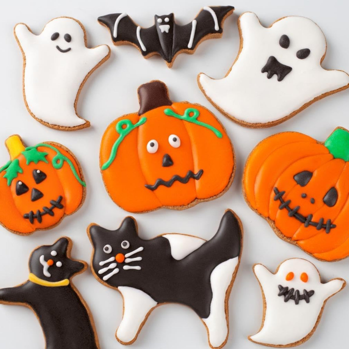 Home Collection Pack of 12 Halloween Cookie Cutter Set Stainless Steel Pumpkin Ghost Bat and Cat Shapes