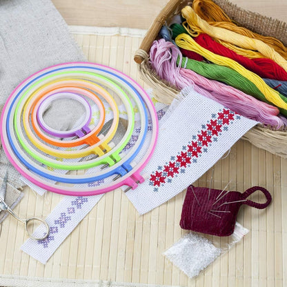 Home Collection 6-Piece Embroidery Hoops Set with 15 Needles