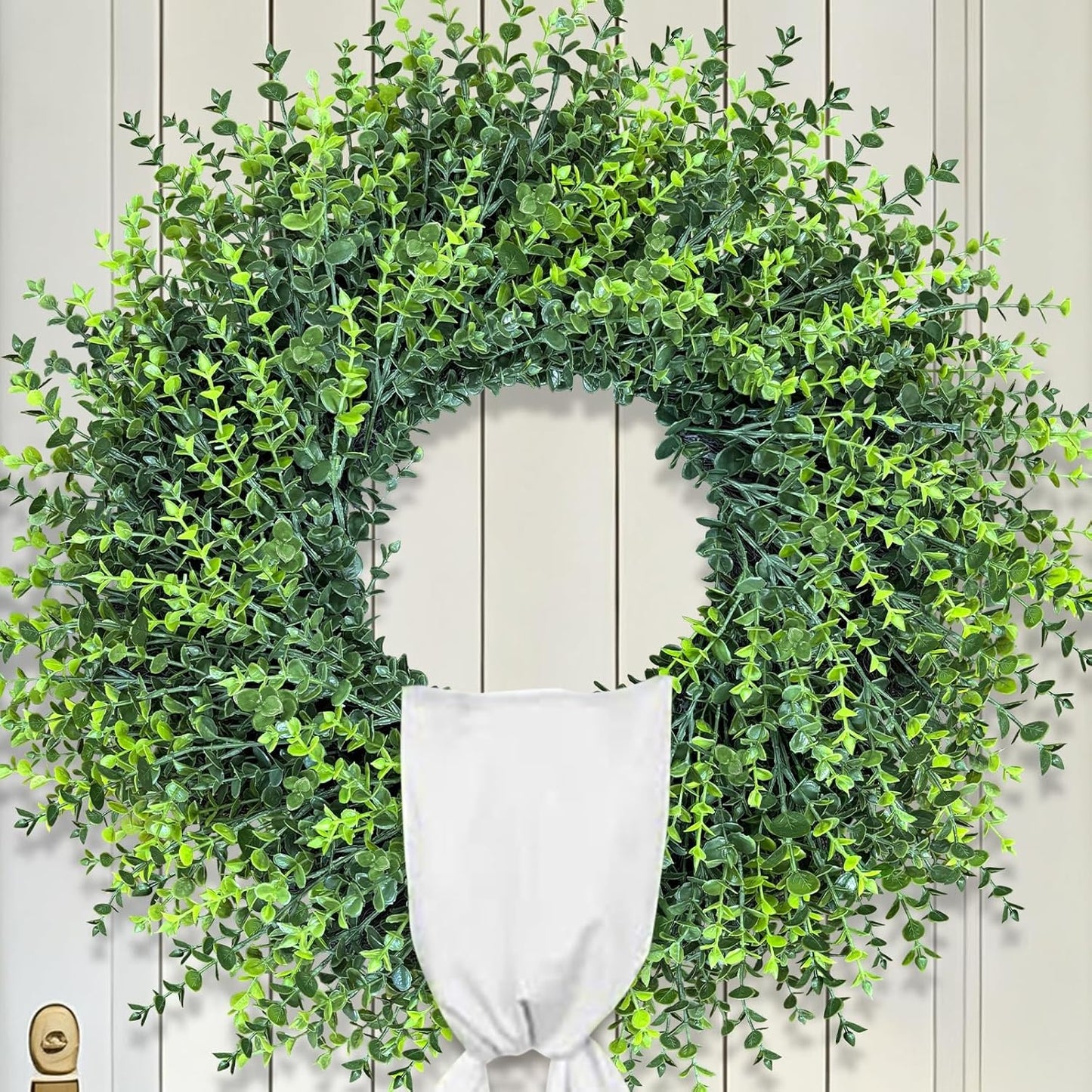 Home Collection All-Season Large Boxwood Wreath for Front Doo 28-Inch