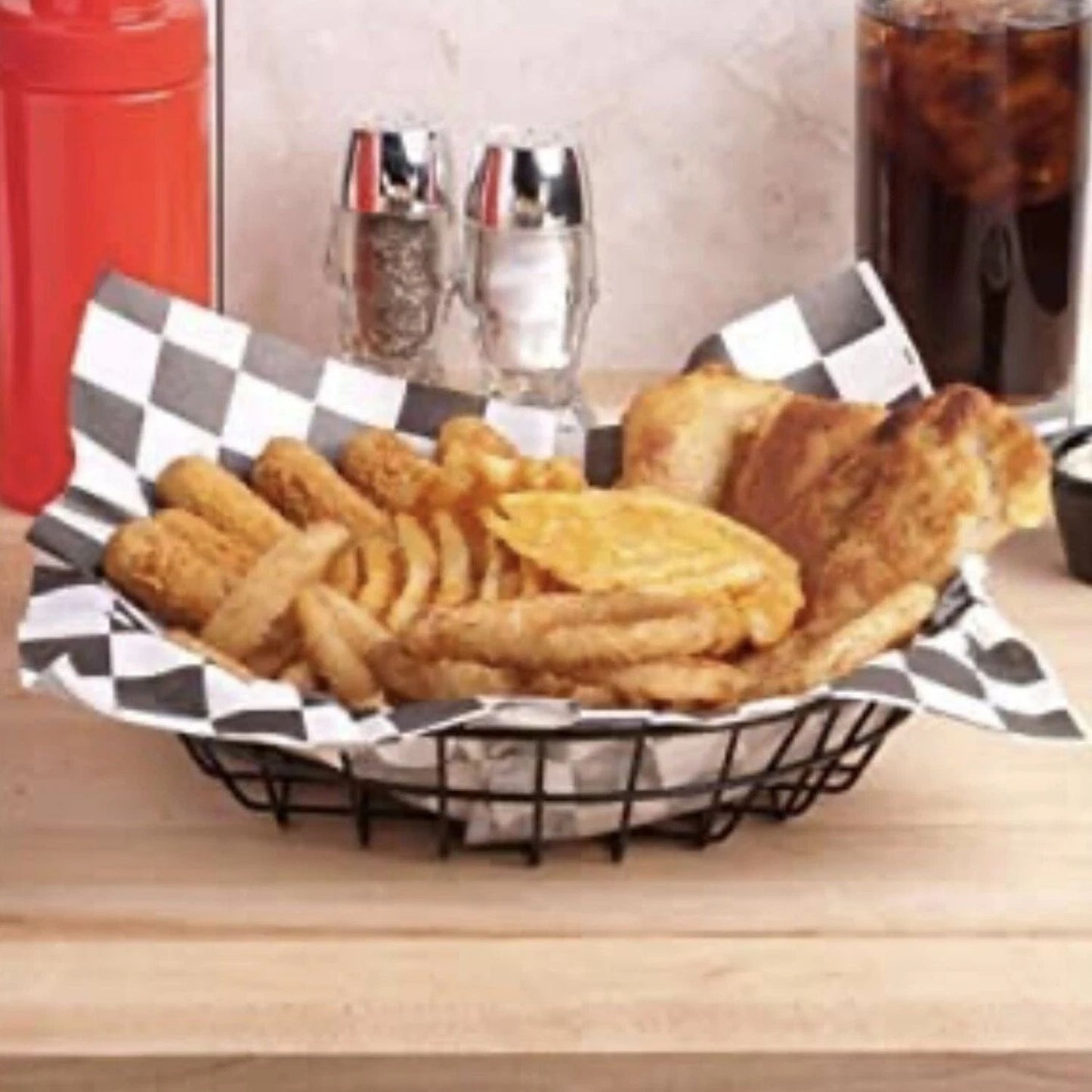 Home Collection Checkered Wrap Paper Sheets Basket Liner
