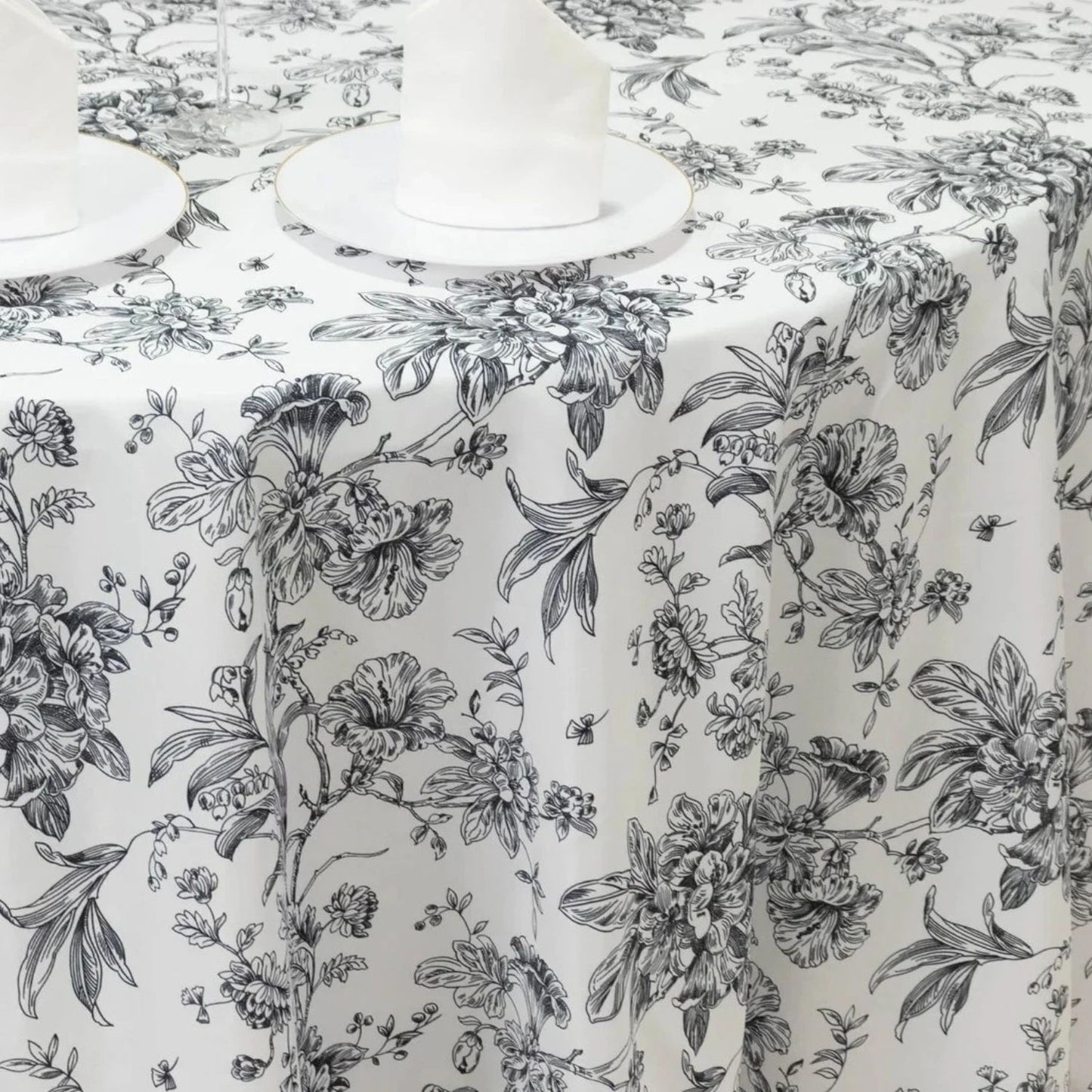 Home Collection Polyester Round Tablecloth 120 Inch