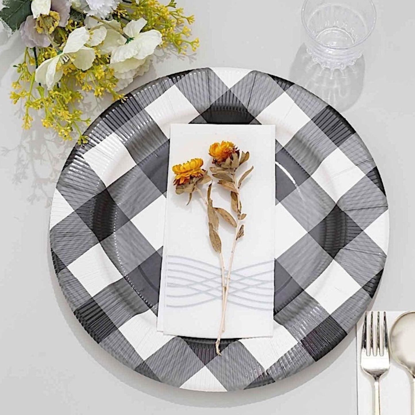 Home Collection Pack of 10 Round Disposable Paper Charger Plates 13 Inch