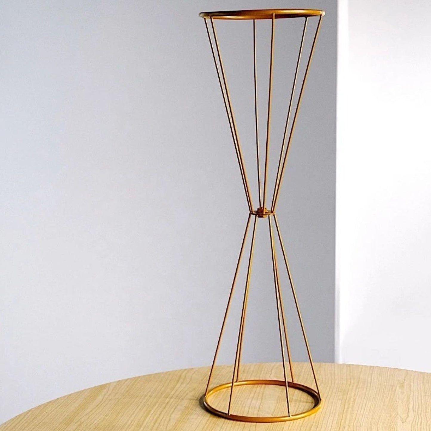 Home Collection Reversible Geometric Metal Flower Stand 27" Gold