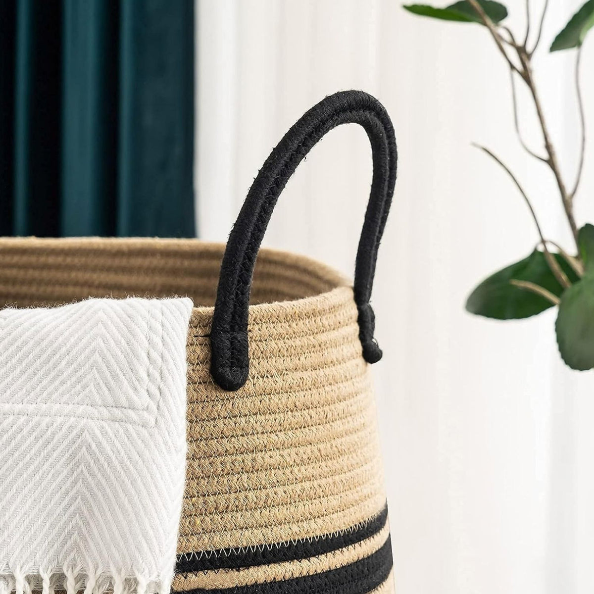 Home Collection 105L Large Woven Rope Laundry Hamper and Blanket Storage Basket