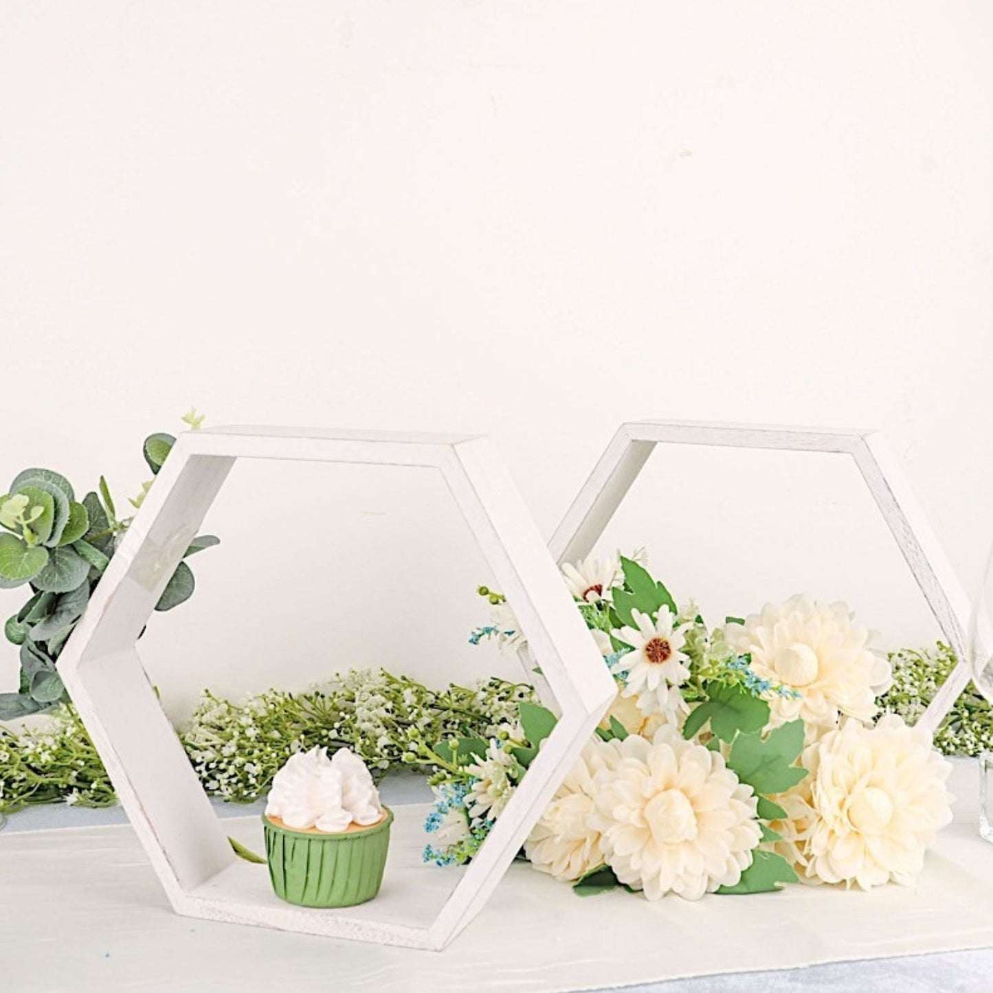 2Pcs Hexagon Wood Geometric Wall Shelves