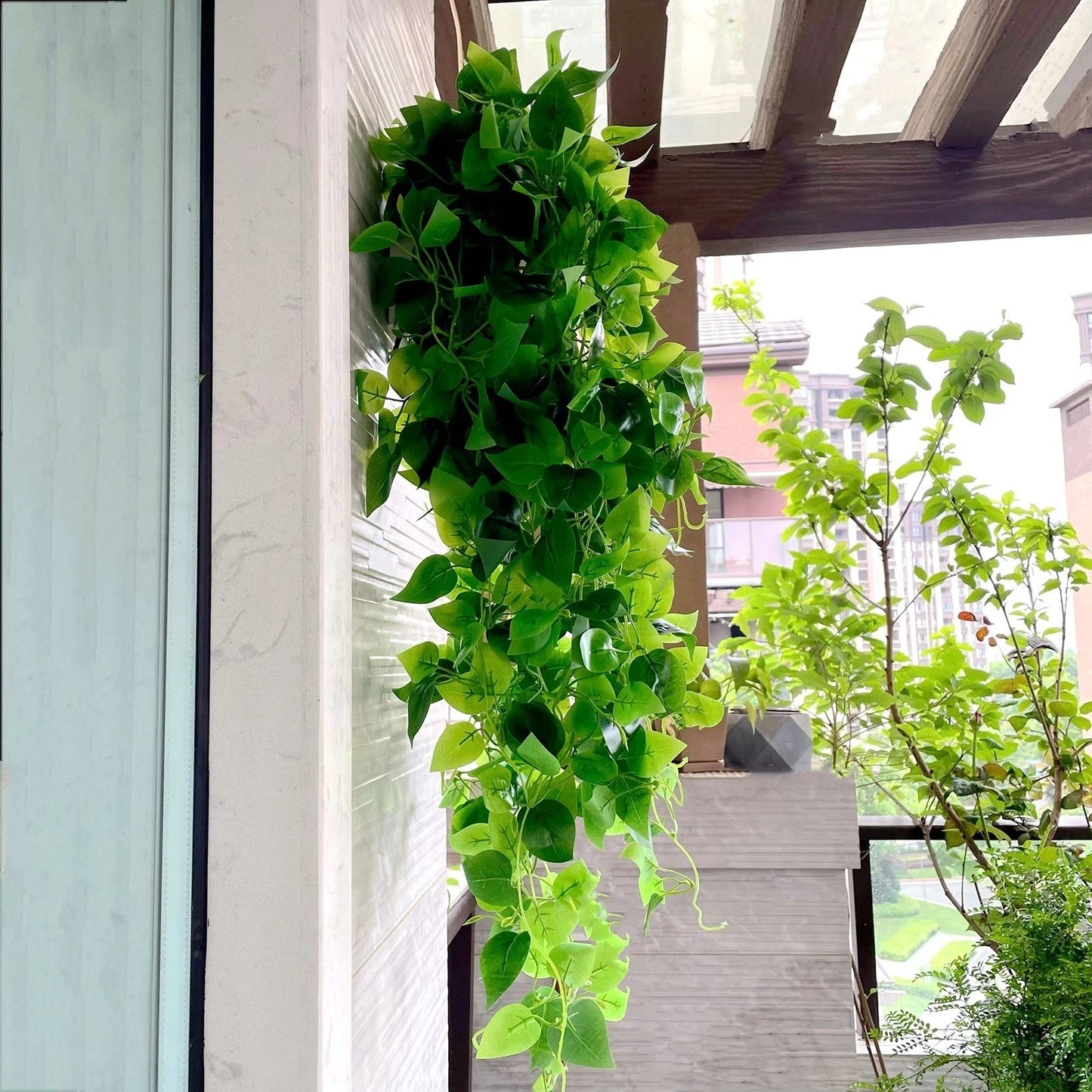 Home Collection Pack of 3 Green Silk Pothos Artificial Hanging Plants